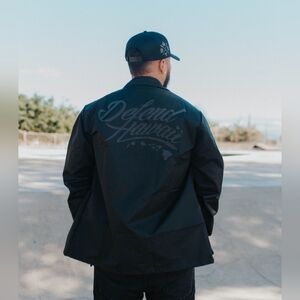 DEFEND HAWAII Coachs Windbreaker Jacket